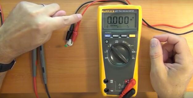 最好(hǎo)的(de)萬用(yòng)表類型有(yǒu)哪些(xiē)特點？